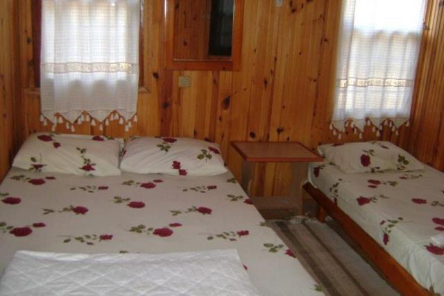 Acar Pension Kumluca Esterno foto